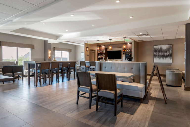 Food & Drinks 5, Best Western Premier Prince Albert, Division No. 15