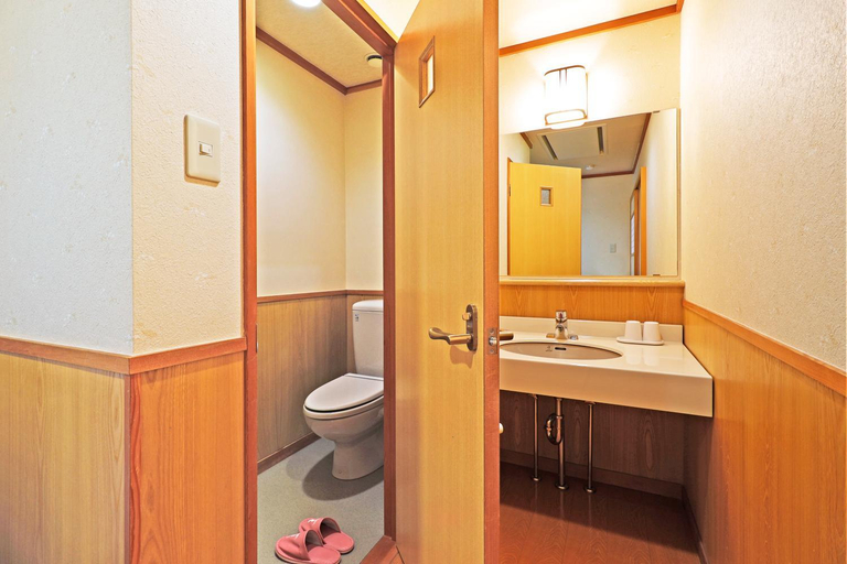 Bathroom, Hayataro Onsen Komaganekogen Retreat Suzuranso, Komagane