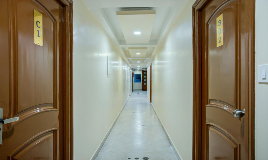 Public Area 3, Treebo Golden Inn, 700 Mtrs From Promenade Beach, Puducherry