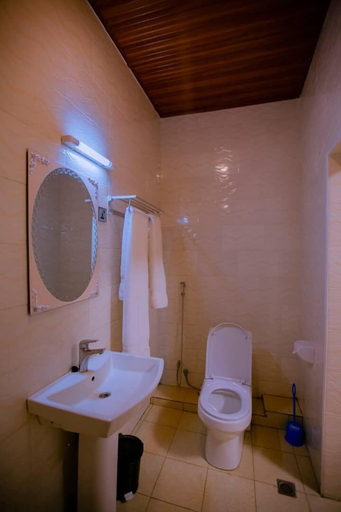 Bathroom, La Classe Hotel, Rusizi