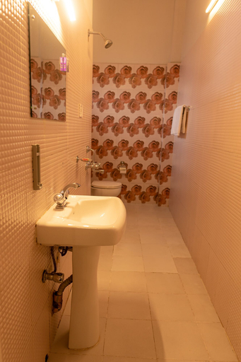 Bathroom 4, The Living Roof, East Khasi Hills