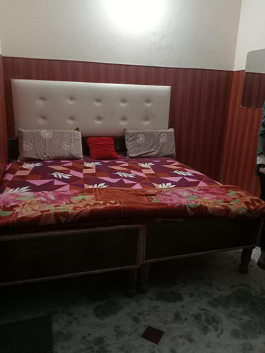 Bedroom 2, Mukhiya Garden, Mathura