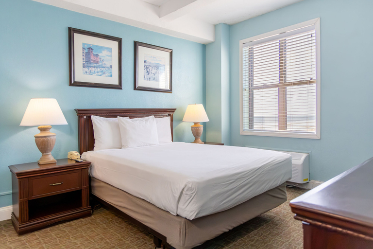 Bedroom 2, Legacy Vacation Resorts Brigantine Beach, Atlantic