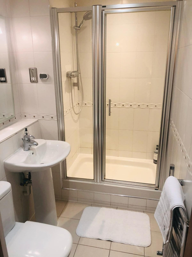 Bathroom 4, Riverside Apartment, London
