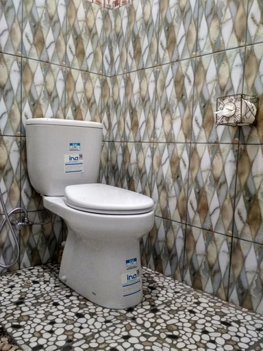 Bathroom 2, KOPIKUIN bromo homestay, Probolinggo