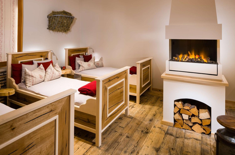 Bedroom 3, Berghotel Rehlegg, Berchtesgadener Land