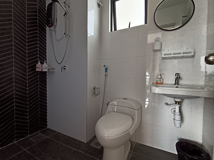 Bathroom 4, The Horizon Ipoh Emerald By Grab A Stay, Kinta