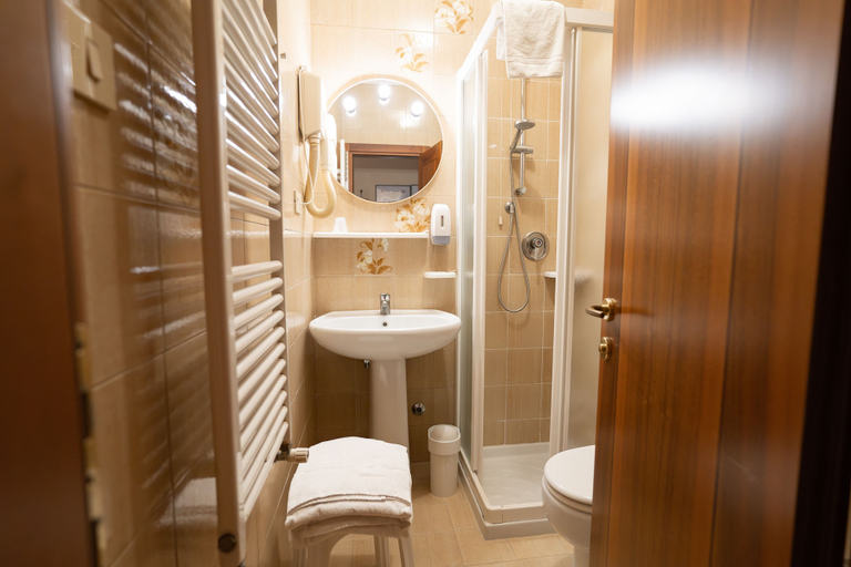 Bathroom 4, Tivoli Hotel, Venezia