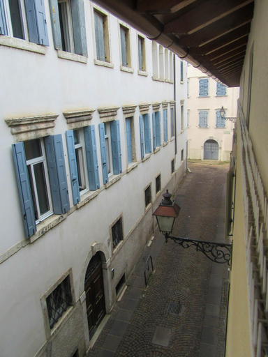 Others 5, La Corte Room & Relax, Trento