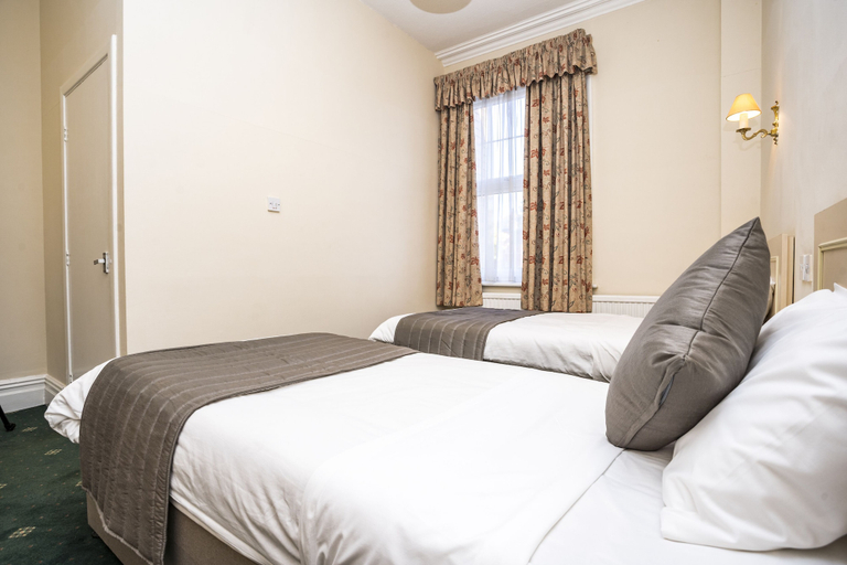 Bedroom 2, Borough Arms Hotel, Staffordshire