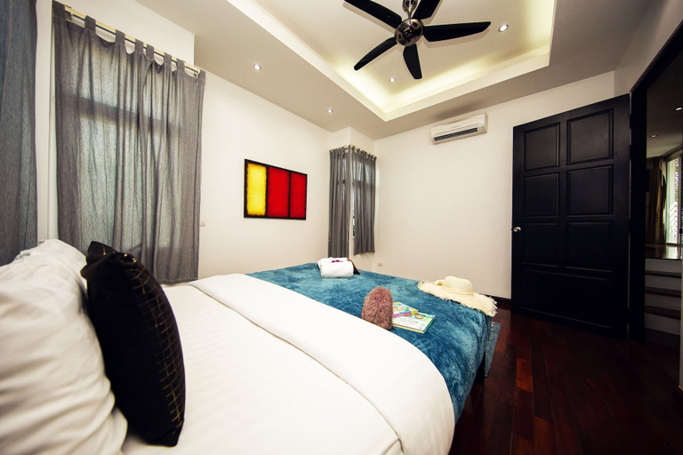 Bedroom 3, PARADISE Pool Villa Pattaya in Tropicana Village, Pattaya
