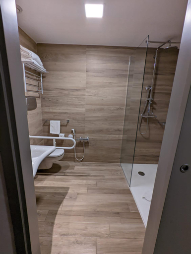 Bathroom 3