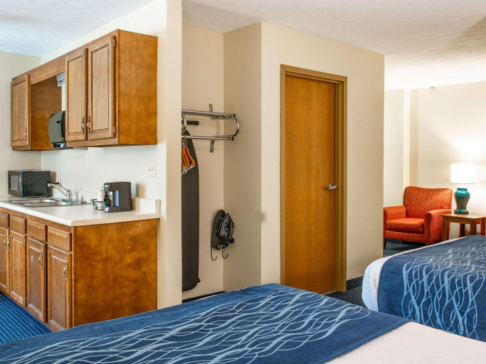 Bedroom 3, Comfort Inn Piketon near Fairgrounds, Pike