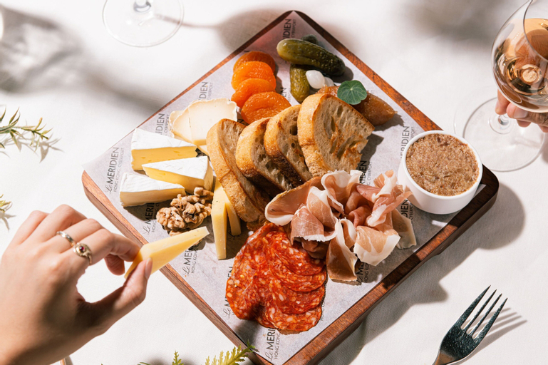 Food & Drinks 8