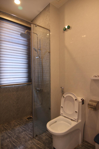 Bathroom 5, Nemo Homestay, Huế