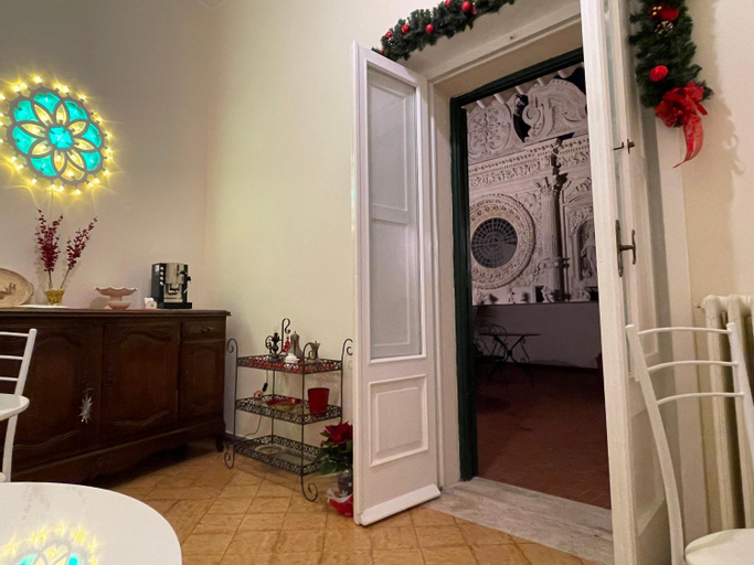 Others 3, B&B I sei volti Lecce, Lecce