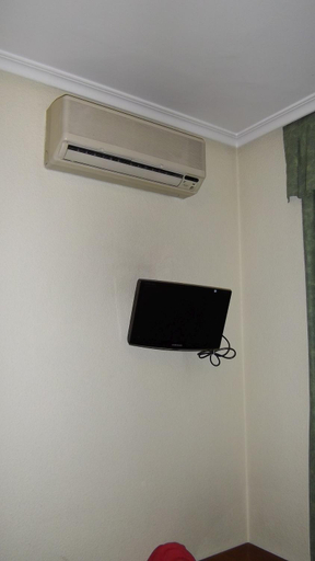 Facilities 5, Hostal Rivera - Atocha, Madrid