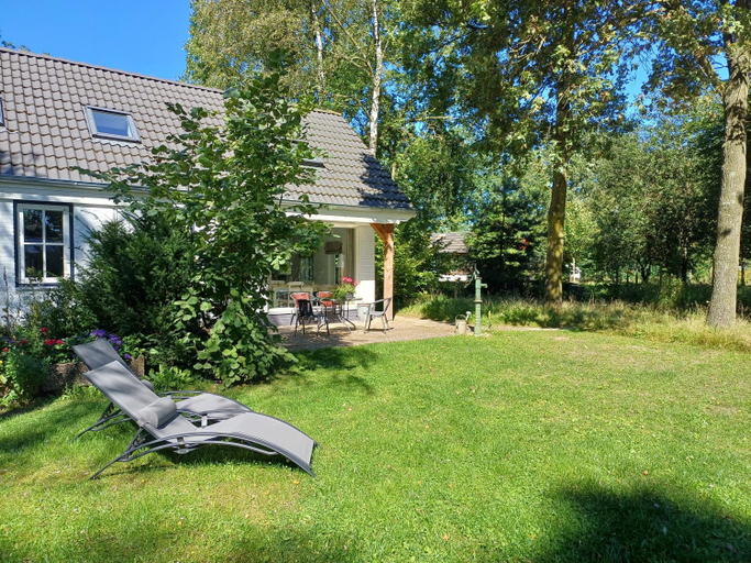 Others 2, B&B Het mooie uitzicht, Beesel