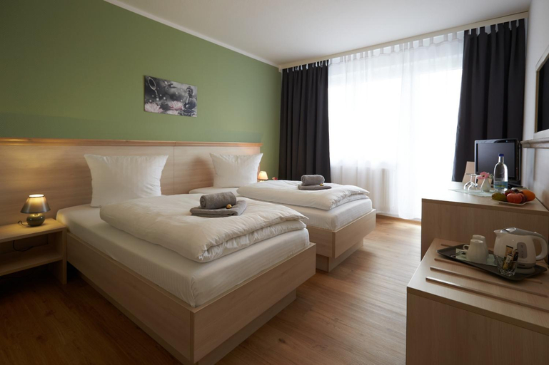 Bedroom 2, Hotel Weimarer Berg, Weimarer Land