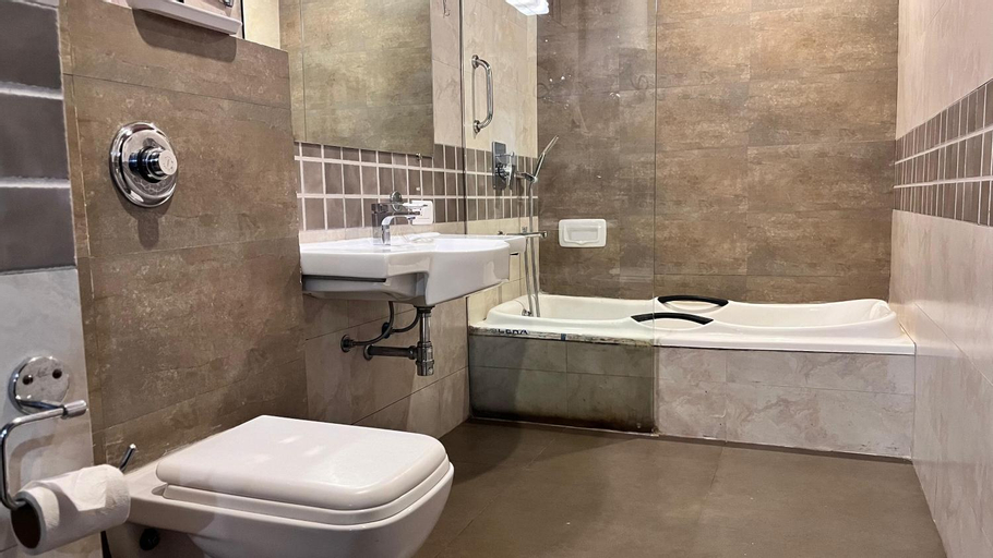Bathroom 4