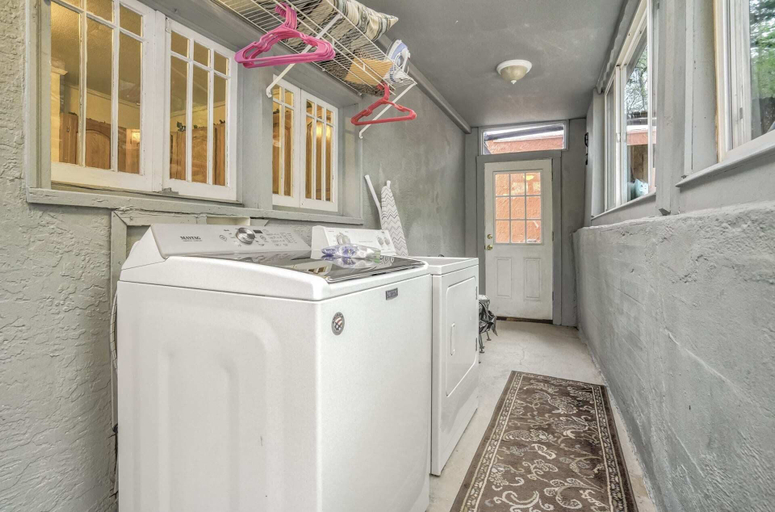 Bathroom 4, 3br🌞downtown Manitou🔆patio🏔mtn Views, El Paso