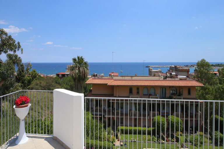 Others 2, villa aurora, Messina