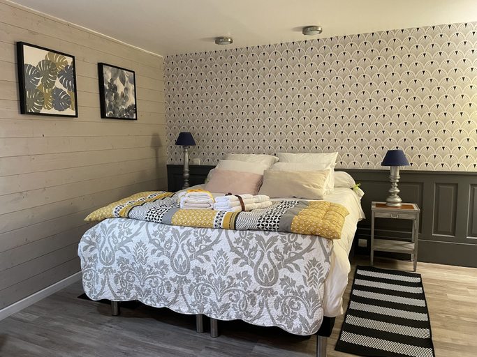 Bedroom 3, Maison Bizienne, Loire-Atlantique