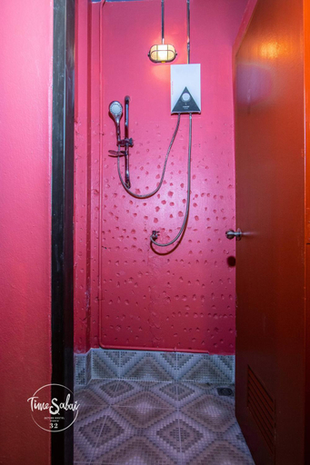 Bathroom 4, Time Sabai 32, Pathum Wan