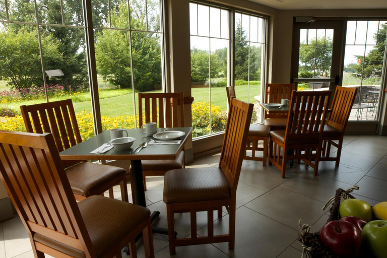 Food & Drinks 5, Country Inn & Suites by Radisson, Portage, IN, Porter