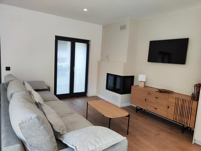 Others 3, Apartaments El Trevol, Girona