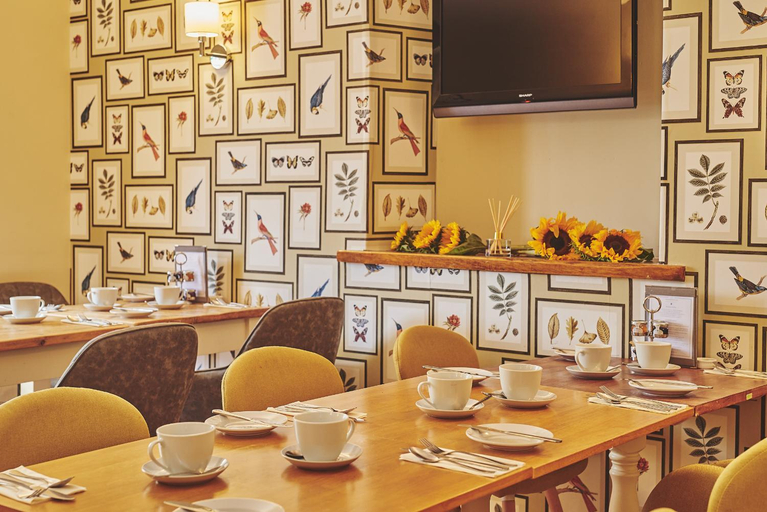 Food & Drinks 4, The Lansdowne Guest House, Gloucestershire