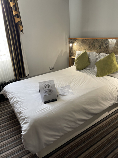 Bedroom 3, Six Bells Hotels, London