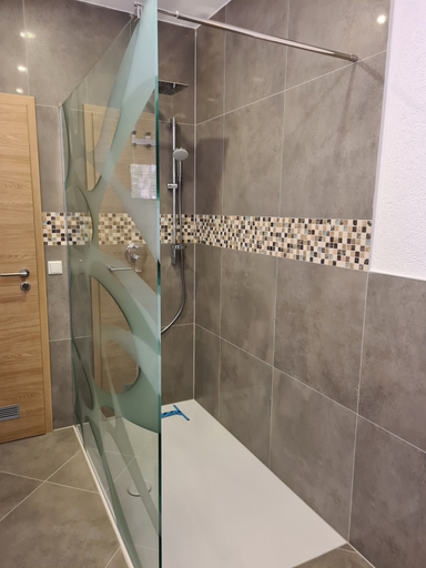 Bathroom 4, WellandHome - 6 rooms, Ostalbkreis