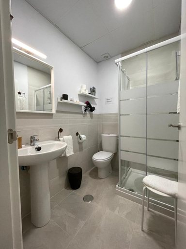 Bathroom 3, Apartamentos Turisticos Mamelon, Cádiz