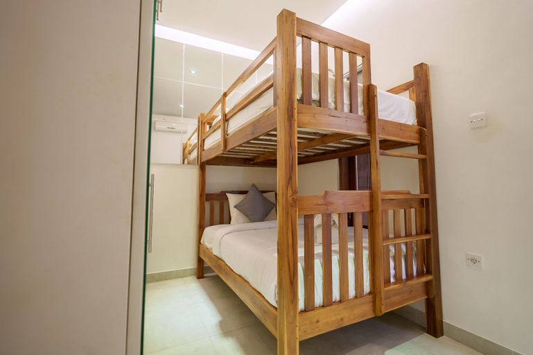 Room 4, Villa Orange - 900m from Beach, Badung
