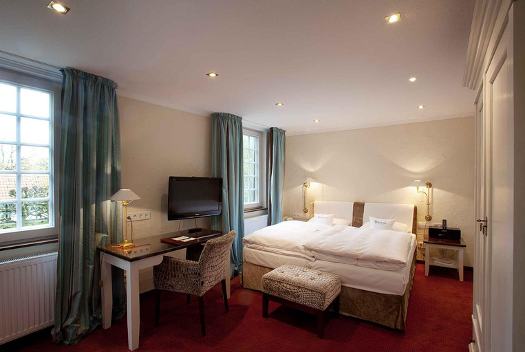 Bedroom 2, Romantik Hotel Hof zur Linde, Münster