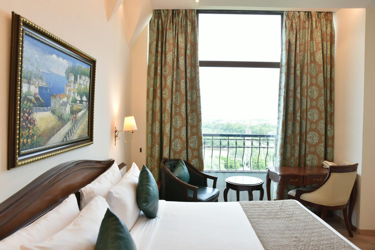Bedroom 5