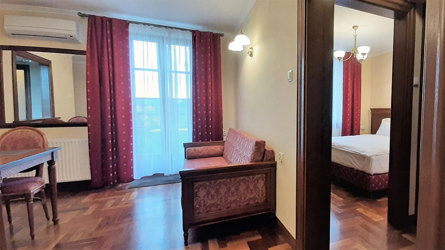 Others 3, Apartamenty Ucho Igielne, Sandomierz