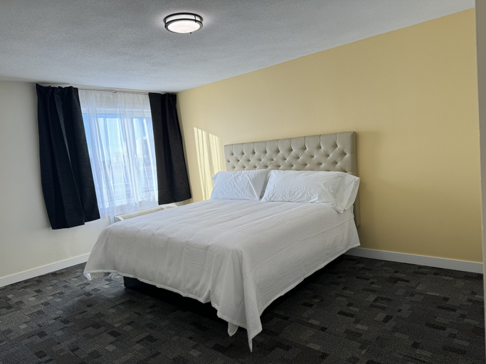 Bedroom 3, The Viking Inn, Division No. 10