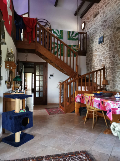 Public Area, Ferme de la Combe, Ardèche