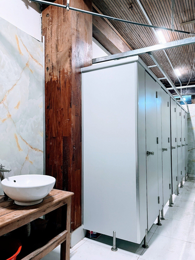 Bathroom 2, the gk house, Bình Thạnh