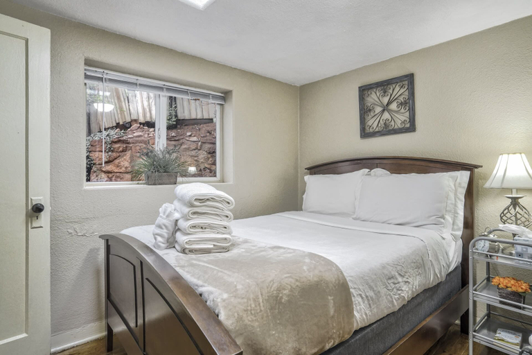 Bedroom 2, 1brmanitou Springs Cottageget Away, El Paso