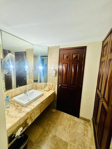 Bathroom 5, Hotel Real de Don Juan, Tepic