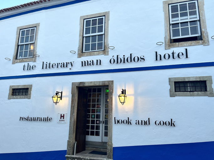 Exterior & Views 2, The Literary Man, Óbidos