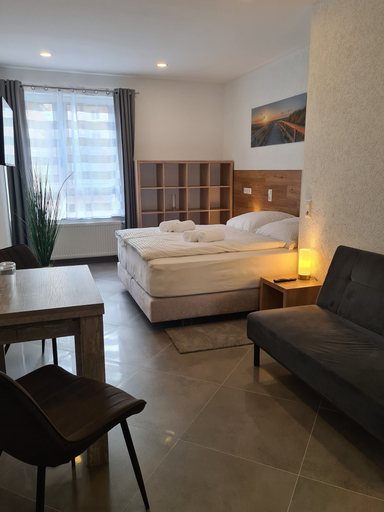 Bedroom 2, WellandHome - 6 rooms, Ostalbkreis