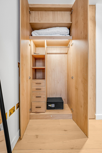 Bedroom 2, StayCozy Apartments in Kings Cross, London