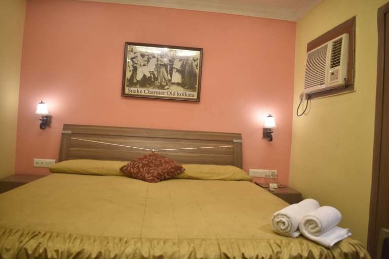 Bedroom 5, Orbit Hotel, North 24 Parganas