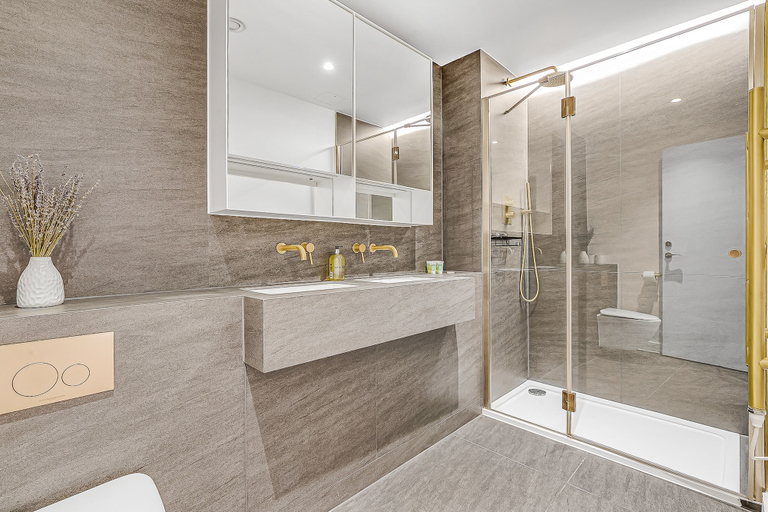 Bathroom 3, StayCozy Apartments in Kings Cross, London