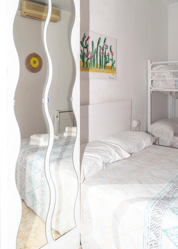 Bedroom 3, La Moraga de Poniente Malaga Hostel, Málaga