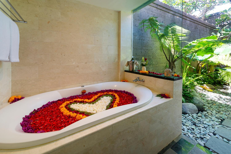 Bathroom 13